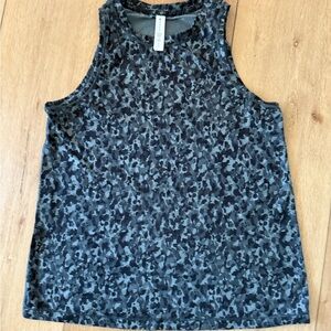 Athleta Grey Black Women’s workout top